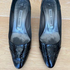 Manolo Blahnik Black Patent Kitten Heel Pumps Size 38.5